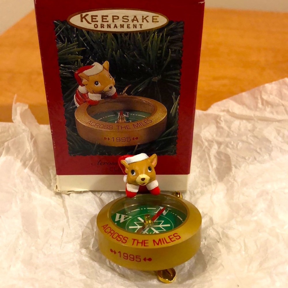 Hallmark MIB 1995 keepsake holiday ornament